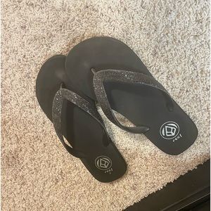 Womens Reef flip flops size 8